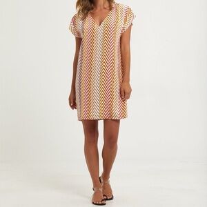 Marie Oliver Andi 100% Silk Shift Dress Chevron Size XXS V Neck Orange Yellow